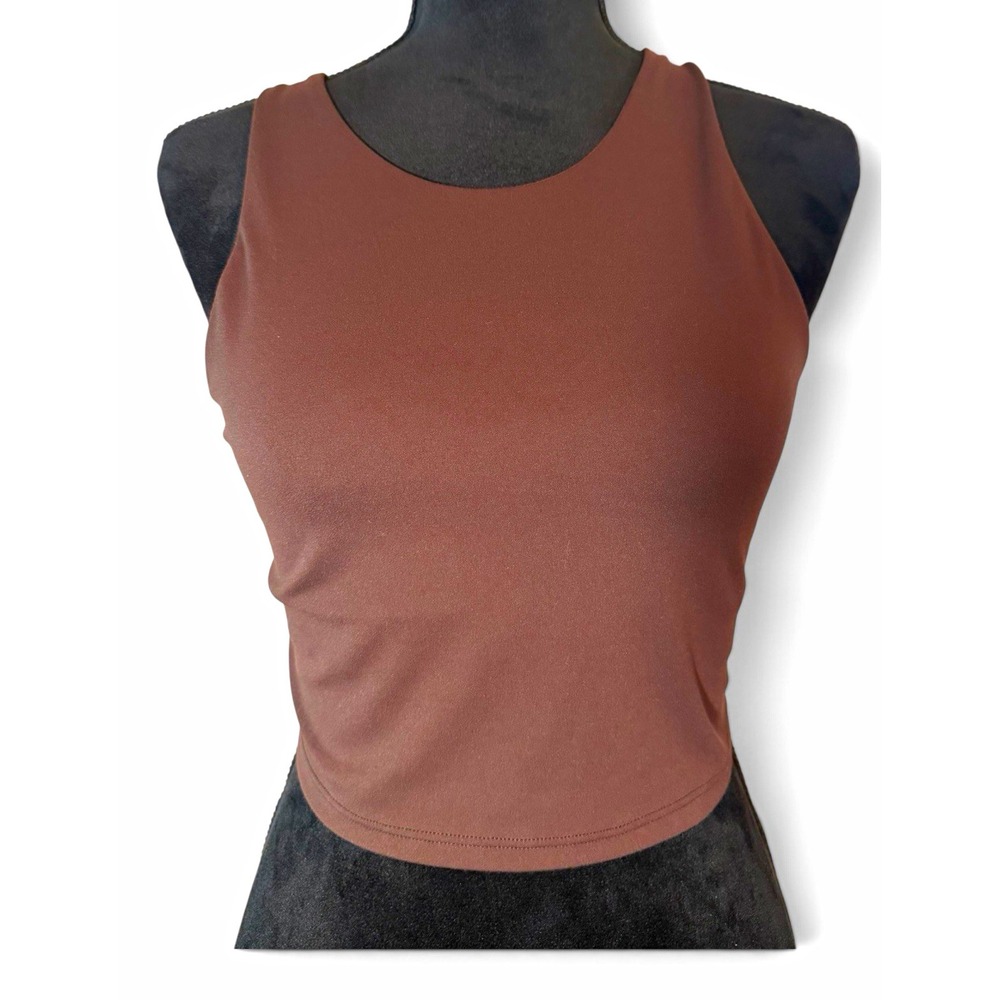 Quince Ultra Form Women's Racerback High Neck Cropped Stretch Tank Brown M